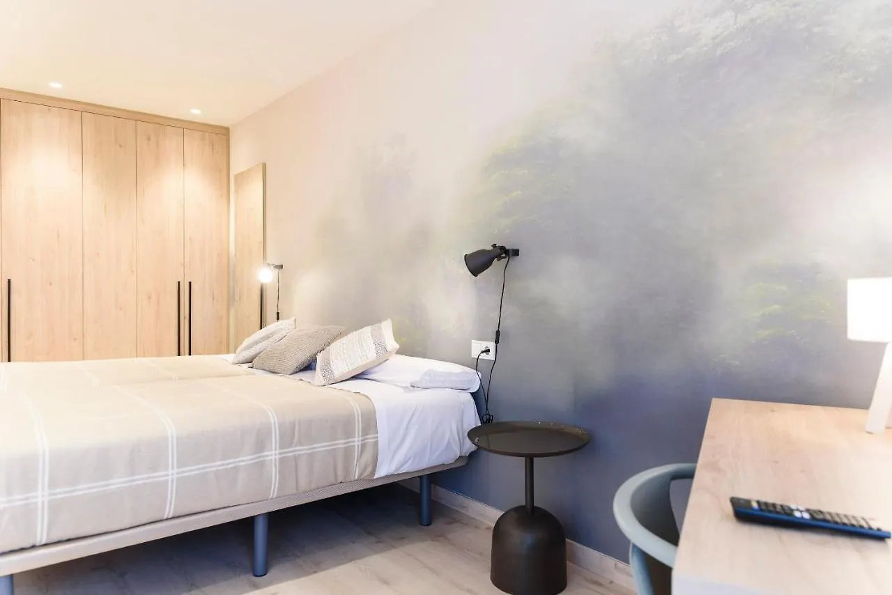 Aparthotel Salburua Витория 0*,